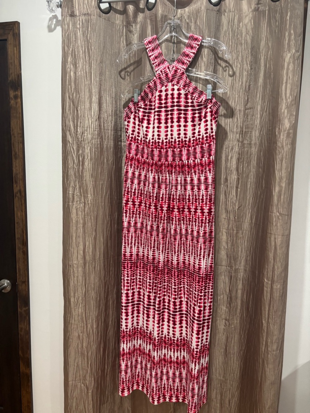 Red/pink/white Patterned Halter LycraMaxi Dress from stitch fix Sz 10